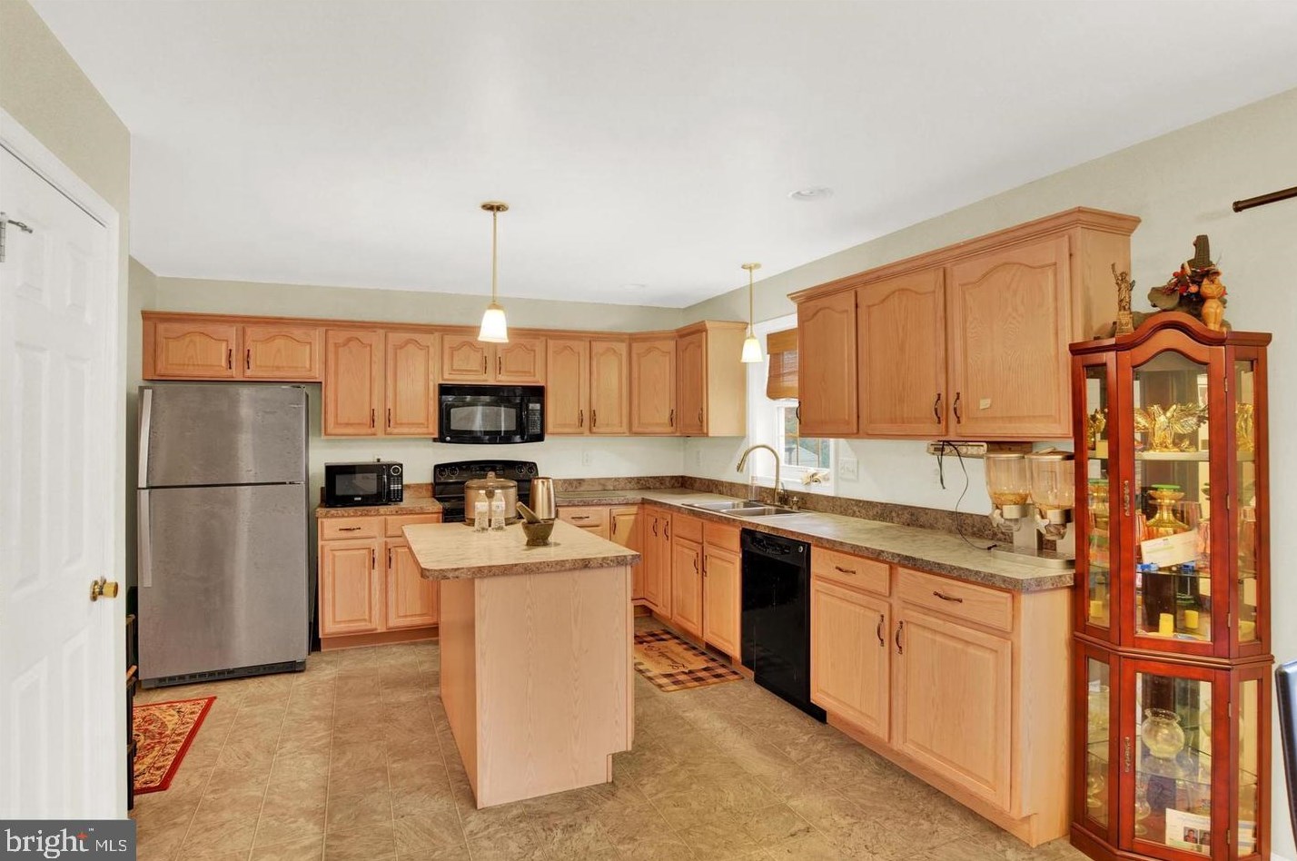 3244 Jonagold Dr, Harrisburg PA 17110-9129 exterior