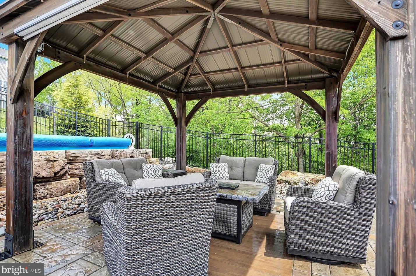 2228 Northview Ln, Harrisburg PA 17110-3913 exterior