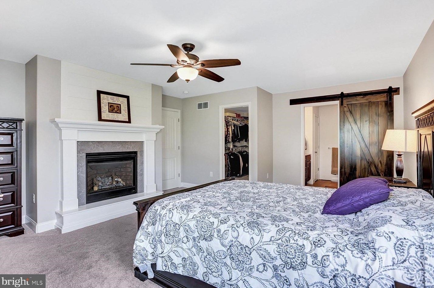 2228 Northview Ln, Harrisburg PA 17110-3913 exterior