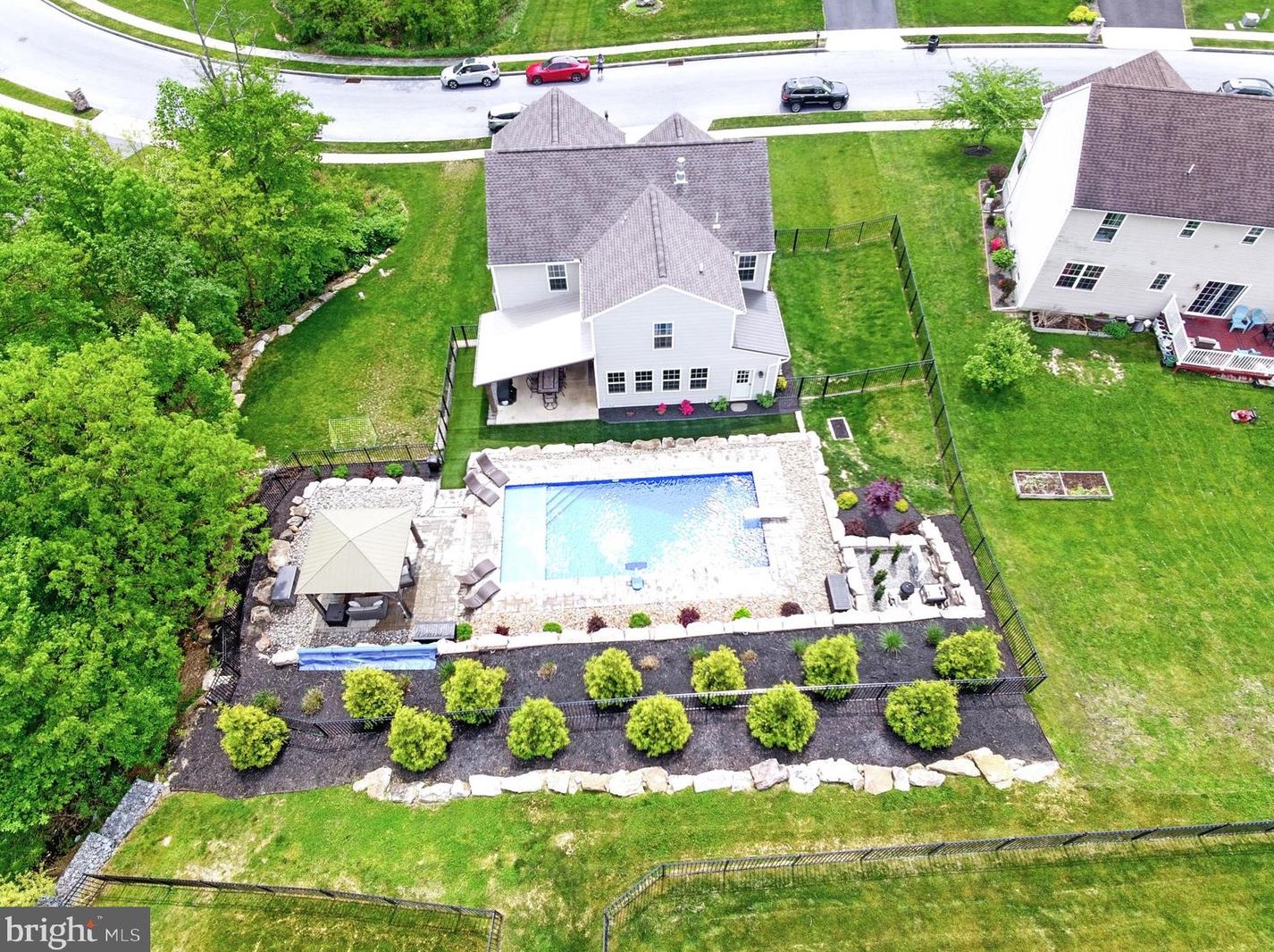 2228 Northview Ln, Harrisburg PA 17110-3913 exterior