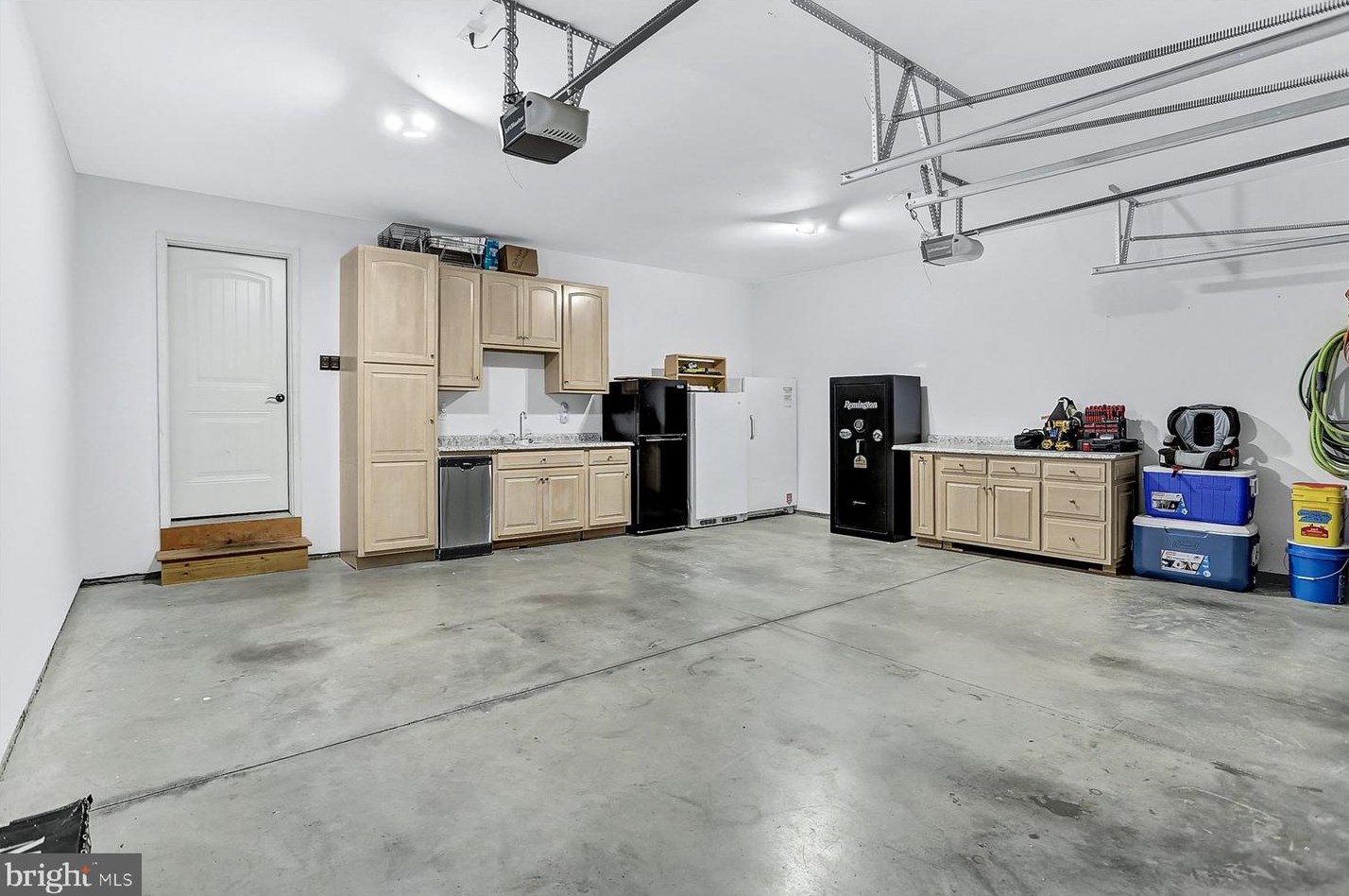 2228 Northview Ln, Harrisburg PA 17110-3913 exterior