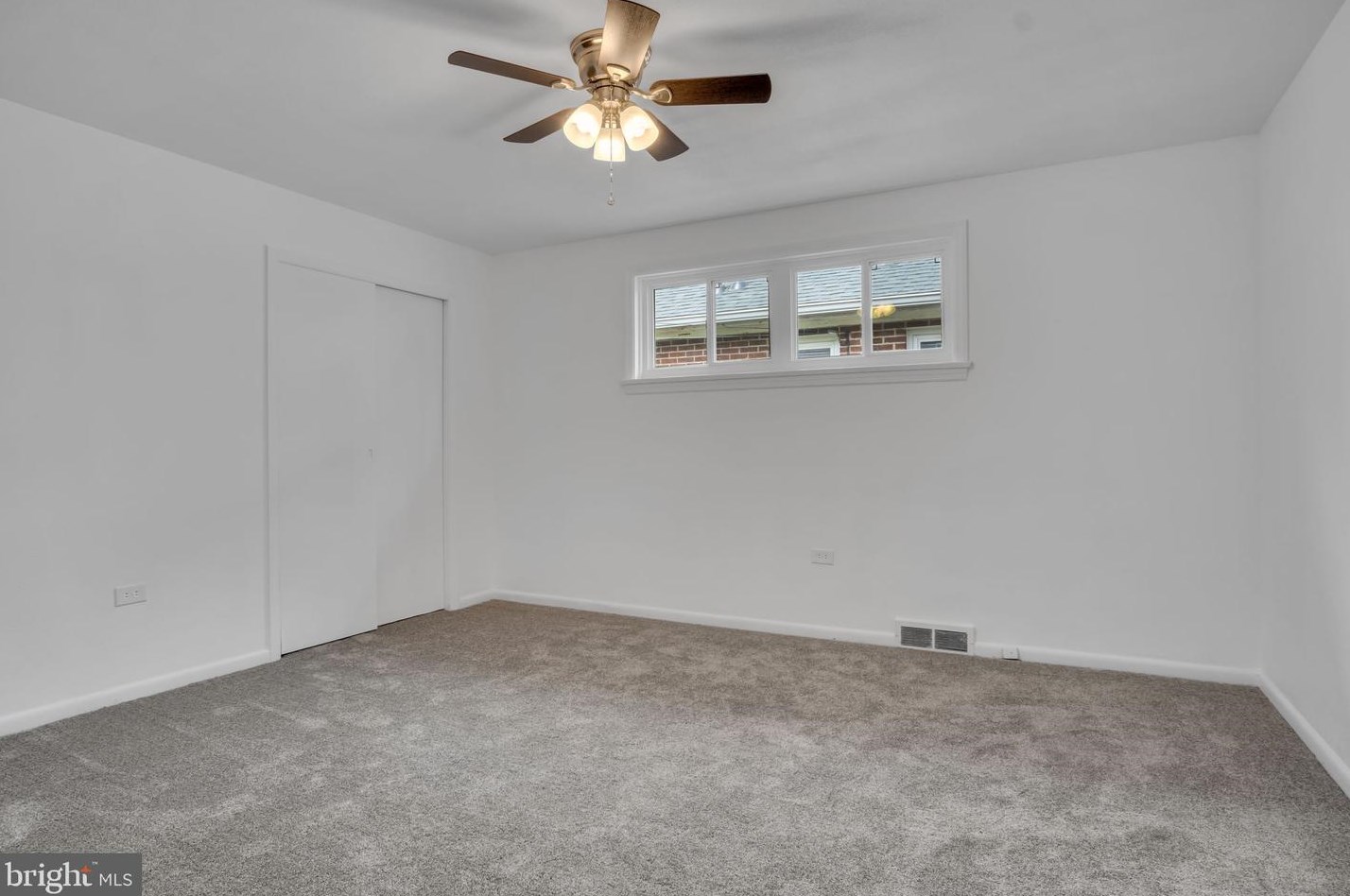2432 Green St, Harrisburg PA  17110-1113 exterior