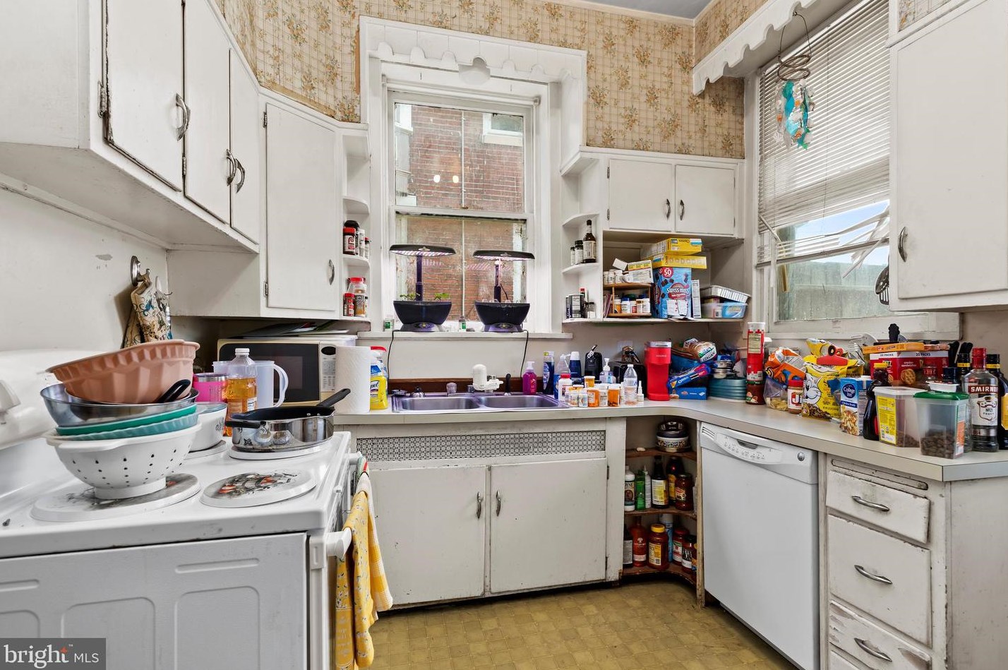 2244 3rd St, Harrisburg PA  17110-1813 exterior