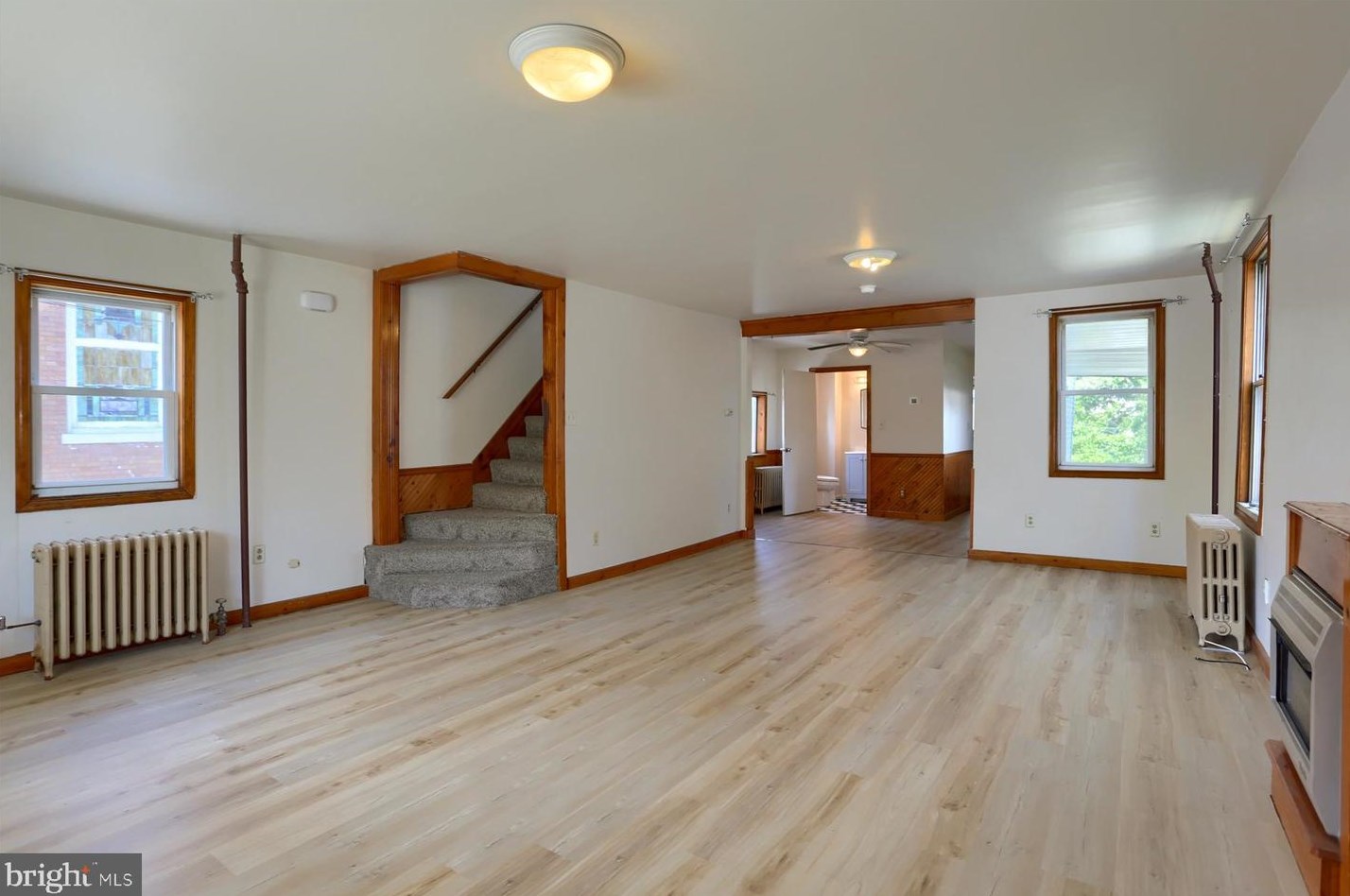 223 Locust St, Harrisburg PA  17113-2333 exterior