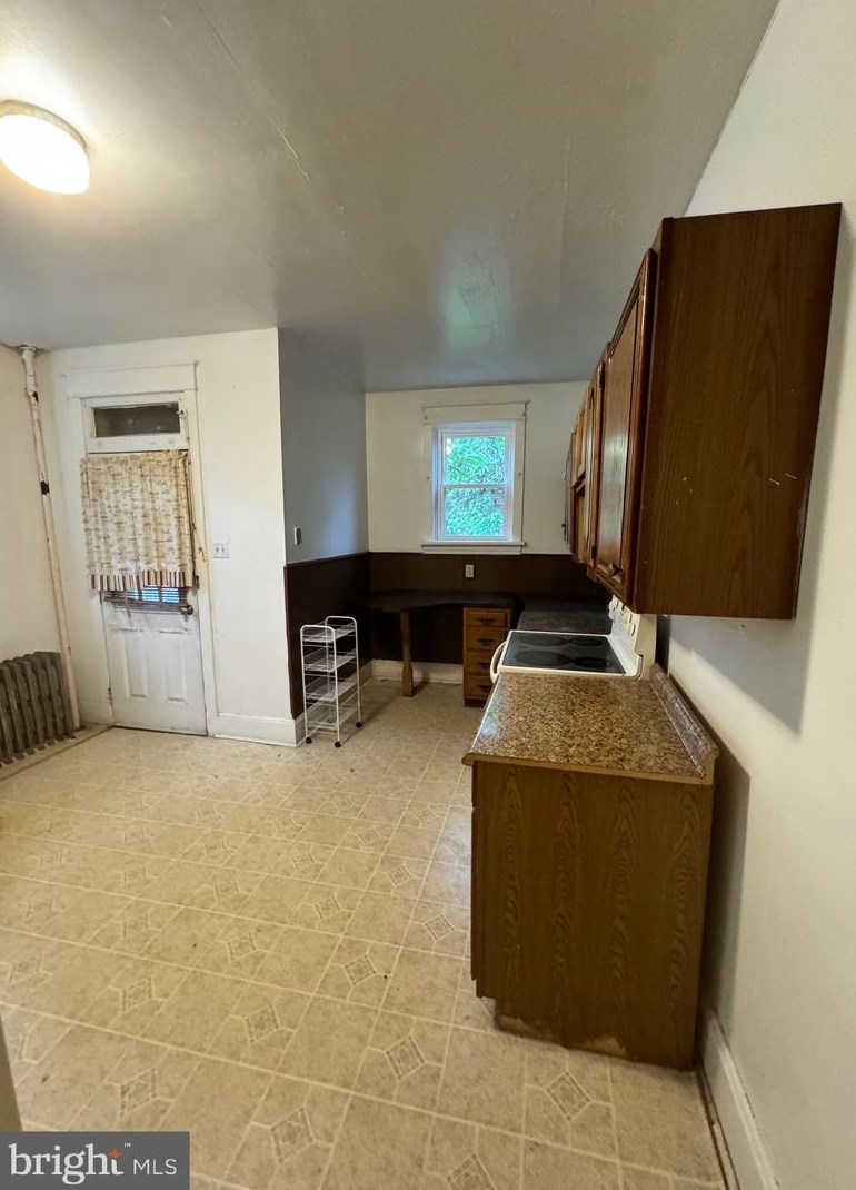 1855 Holly St, Harrisburg PA  17104-1201 exterior