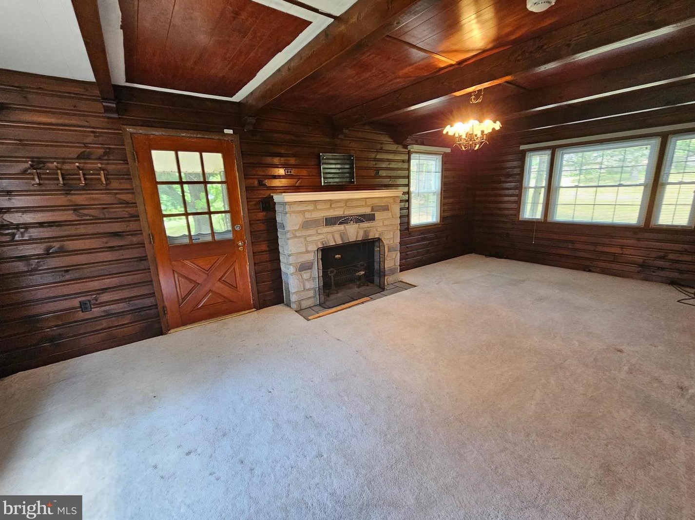 752 Nyes Rd, Hummelstown PA 17036-8688 exterior