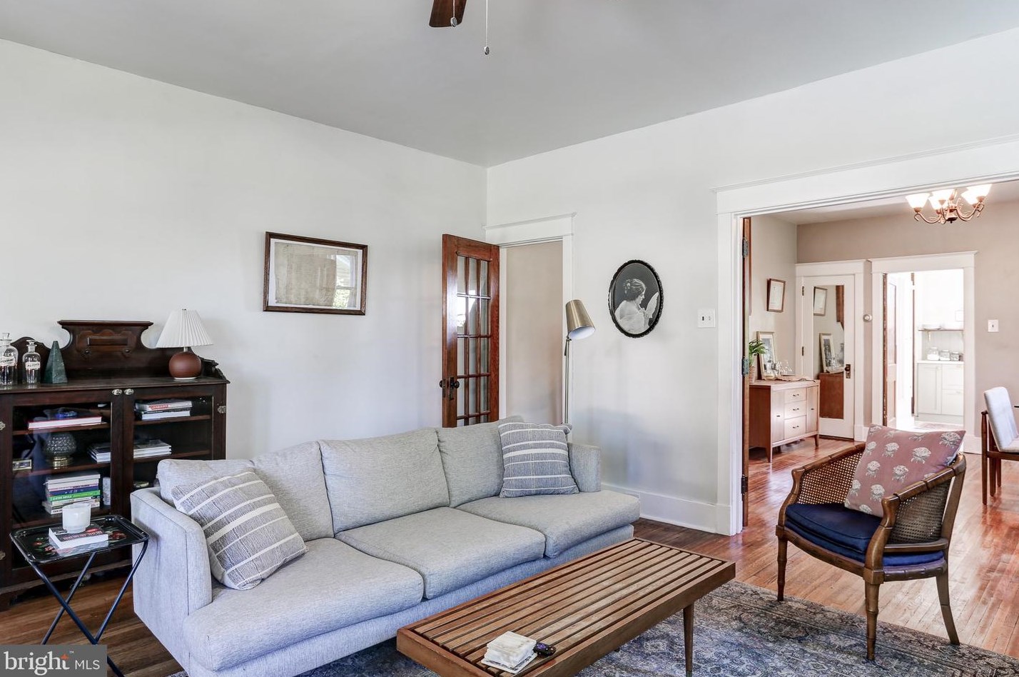 21 30th St, Harrisburg PA  17103-1921 exterior