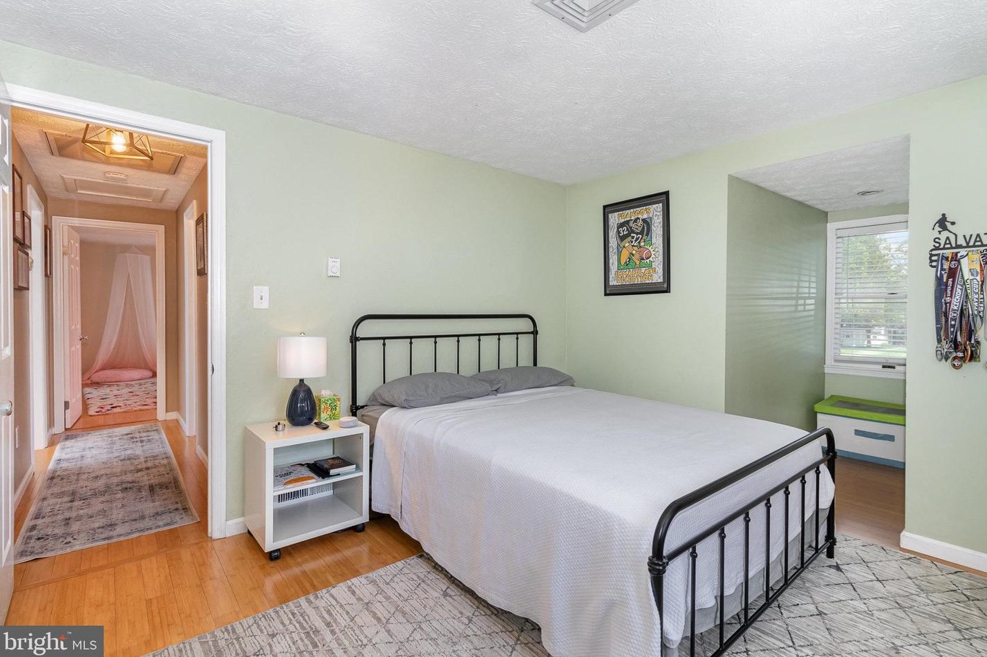 5727 Meadowbrook Dr, Harrisburg PA  17112-3138 exterior