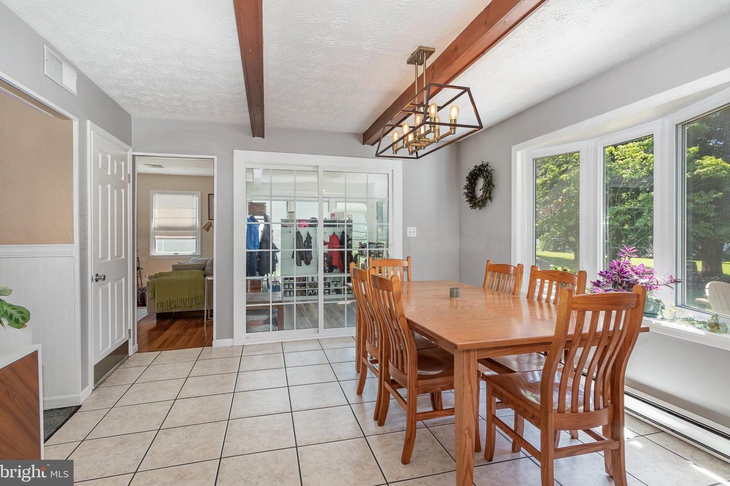 5727 Meadowbrook Dr, Harrisburg PA  17112-3138 exterior