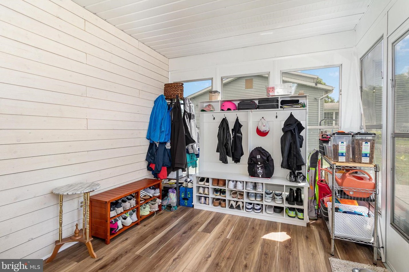 5727 Meadowbrook Dr, Harrisburg PA  17112-3138 exterior