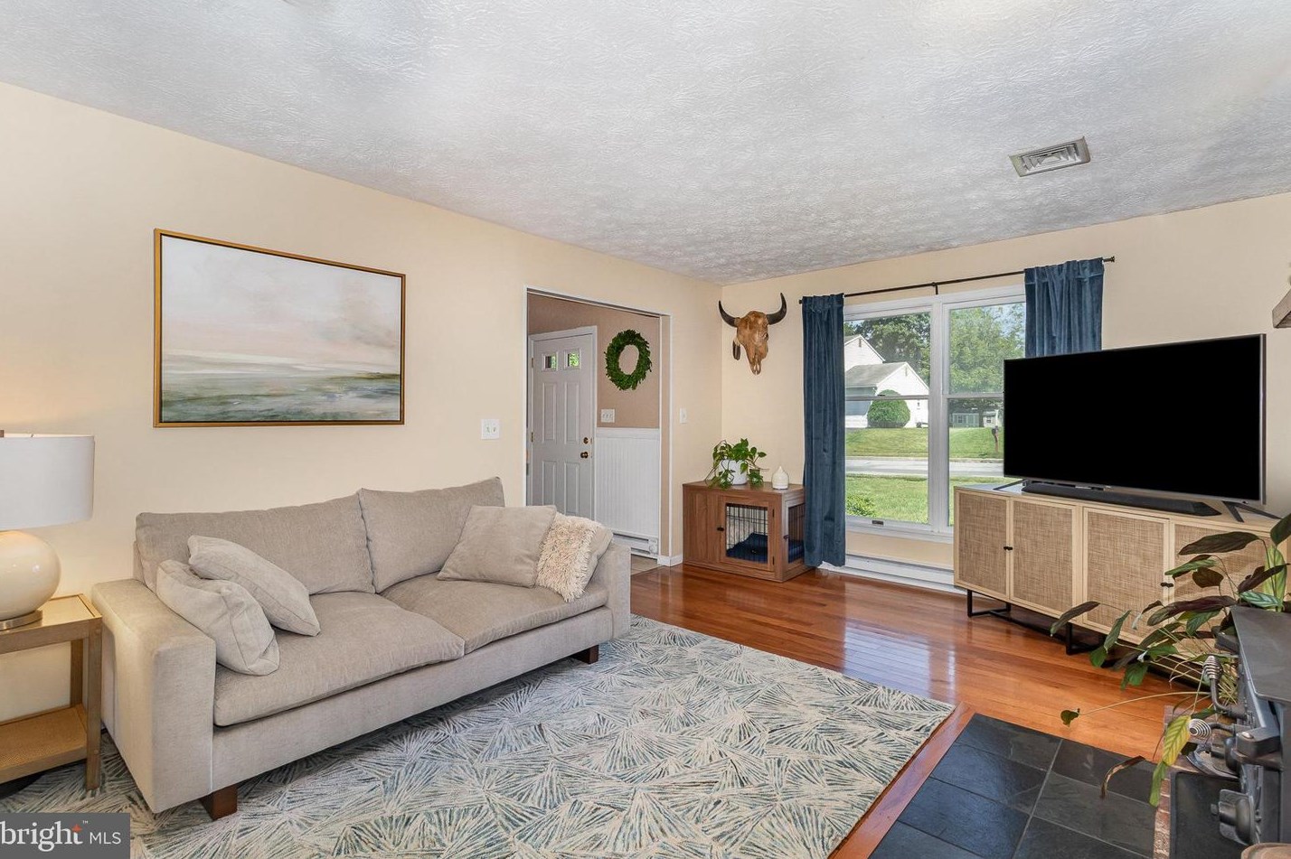 5727 Meadowbrook Dr, Harrisburg PA  17112-3138 exterior