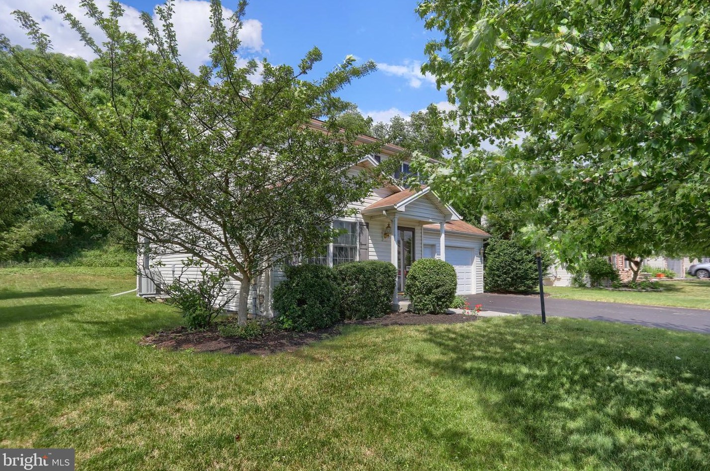 486 Princeton Rd, Harrisburg PA  17111-3561 exterior