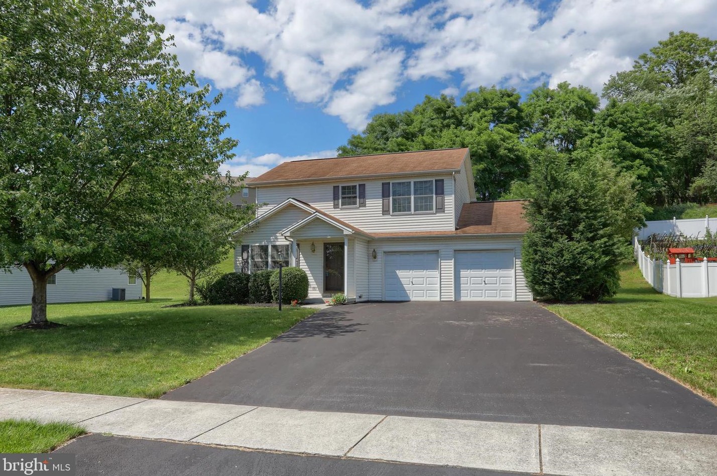 486 Princeton Rd, Harrisburg PA  17111-3561 exterior