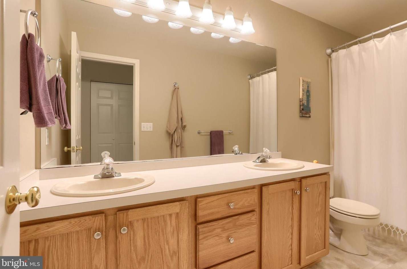 1908 Limestone Dr, Hummelstown PA 17036-7020 exterior