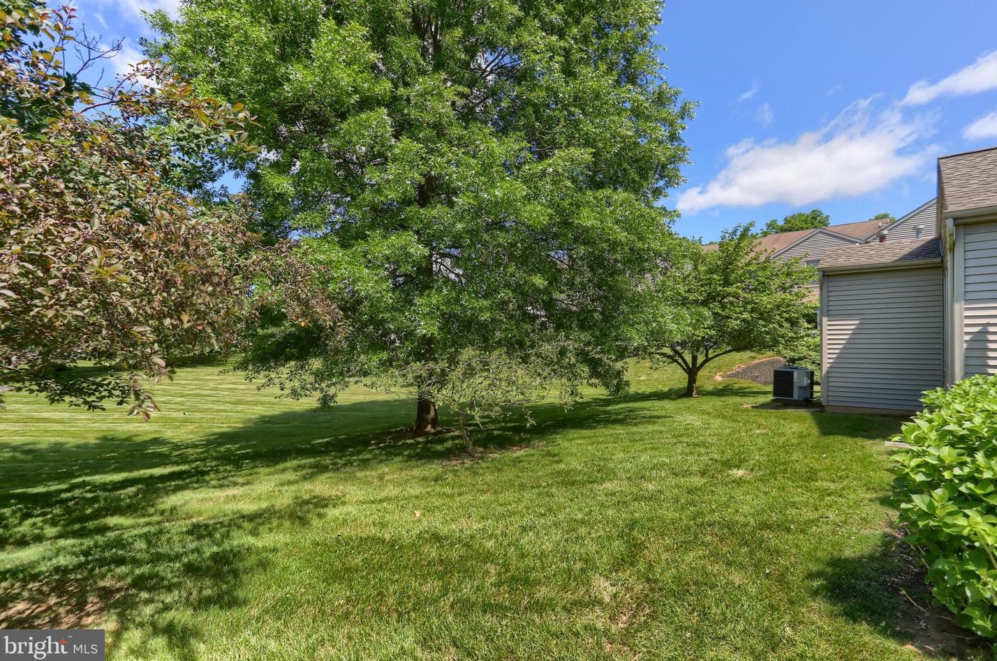 1908 Limestone Dr, Hummelstown PA 17036-7020 exterior