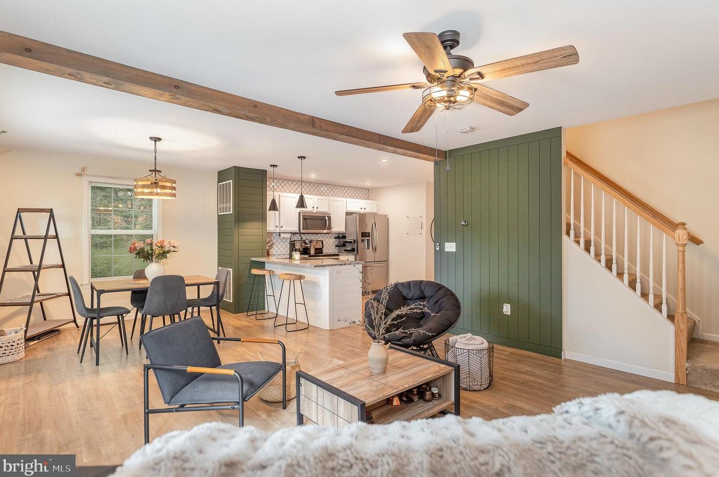 664 Winding Ln, Harrisburg PA  17111-2338 exterior