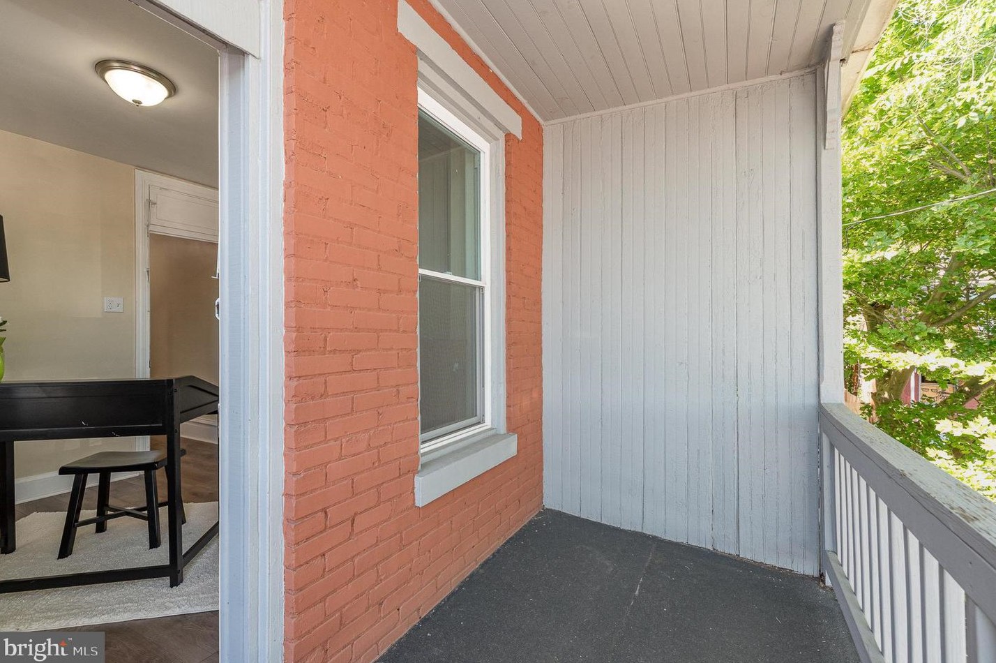 652 Emerald St, Harrisburg PA  17110-2432 exterior
