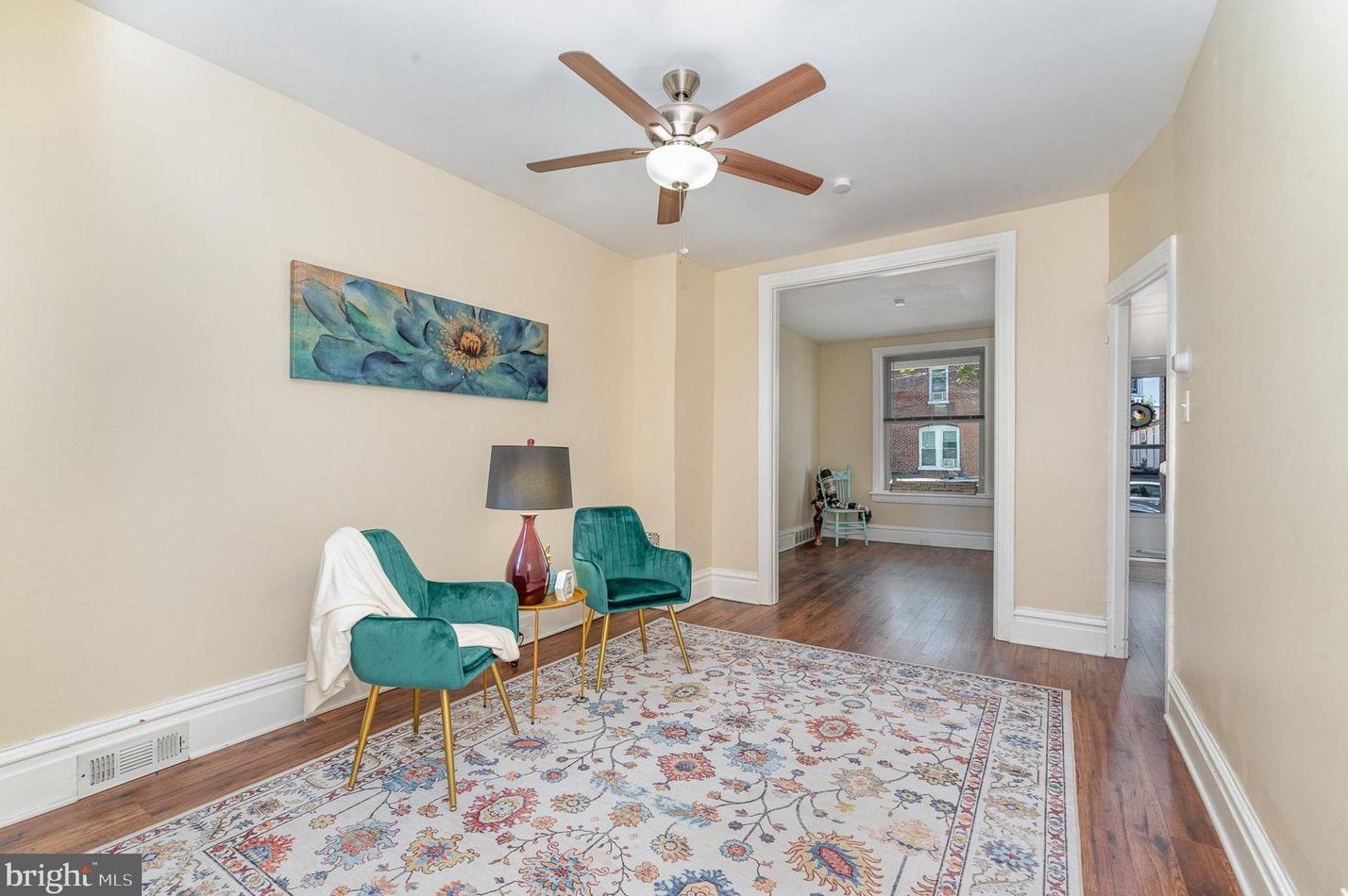 652 Emerald St, Harrisburg PA  17110-2432 exterior