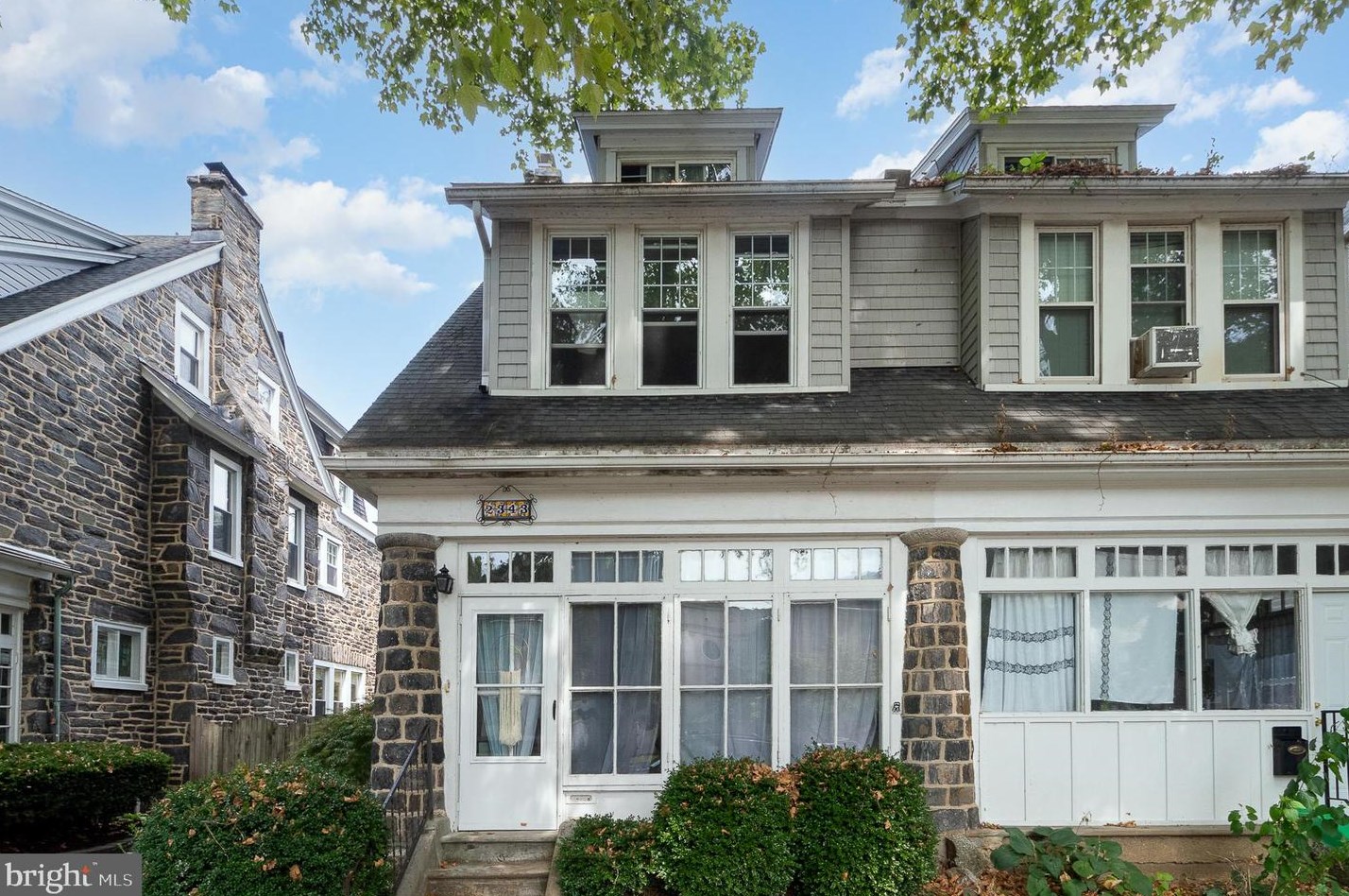 2343 2 St, Harrisburg PA  17110-1009 exterior