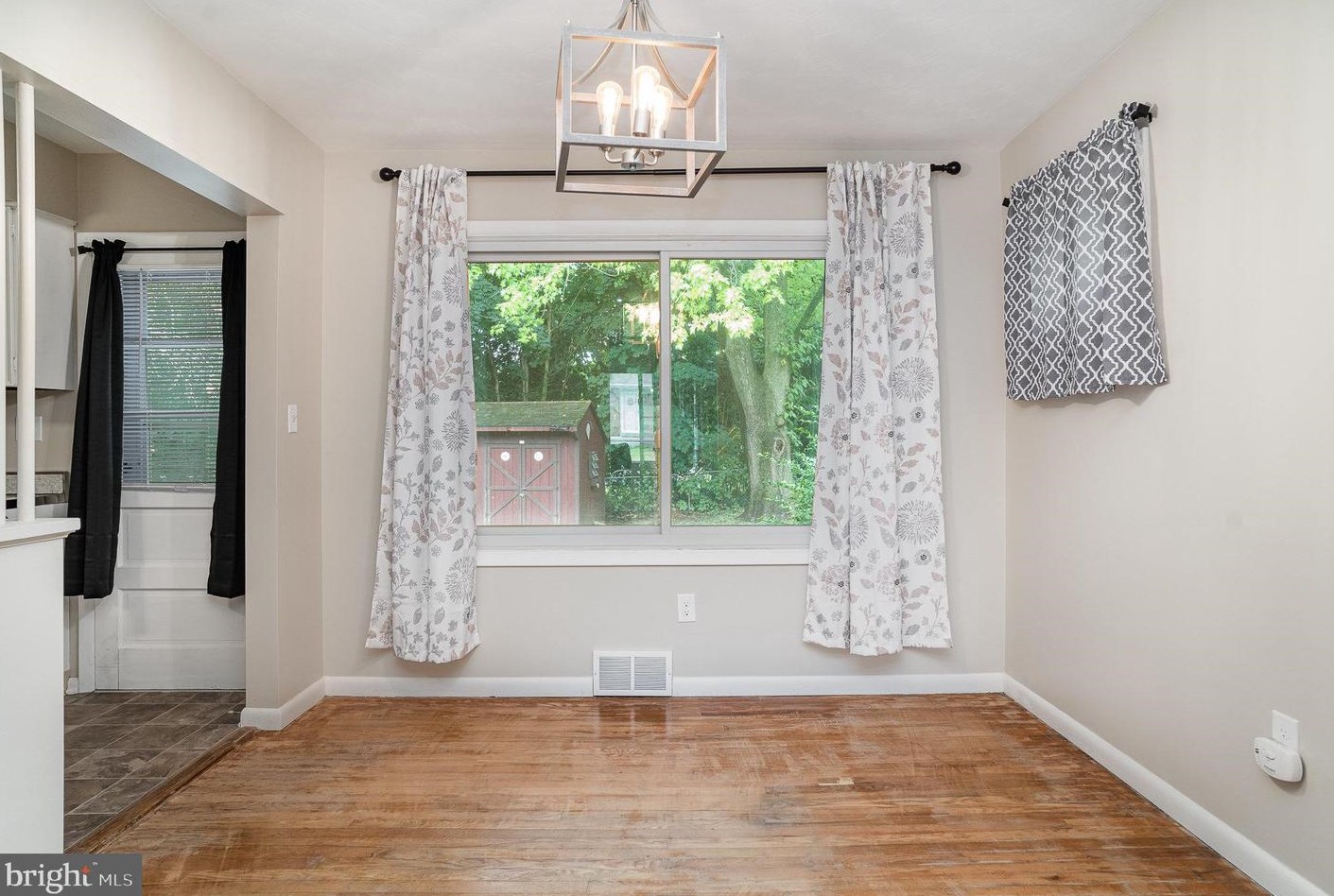 1502 Kay St, Harrisburg PA  17109-5620 exterior