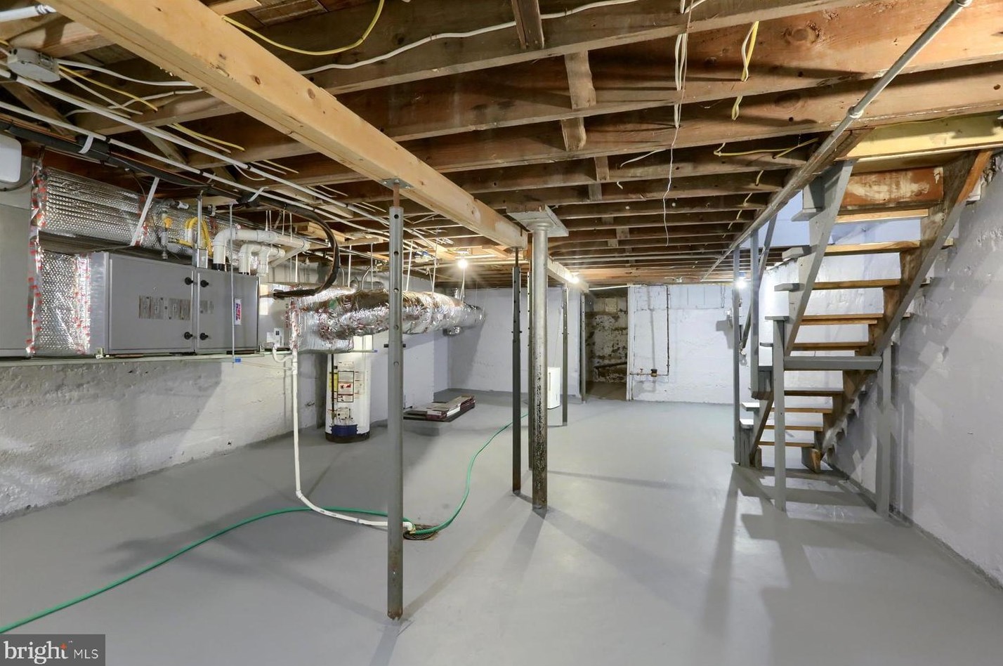 2305 Penn St, Harrisburg PA  17110-1046 exterior