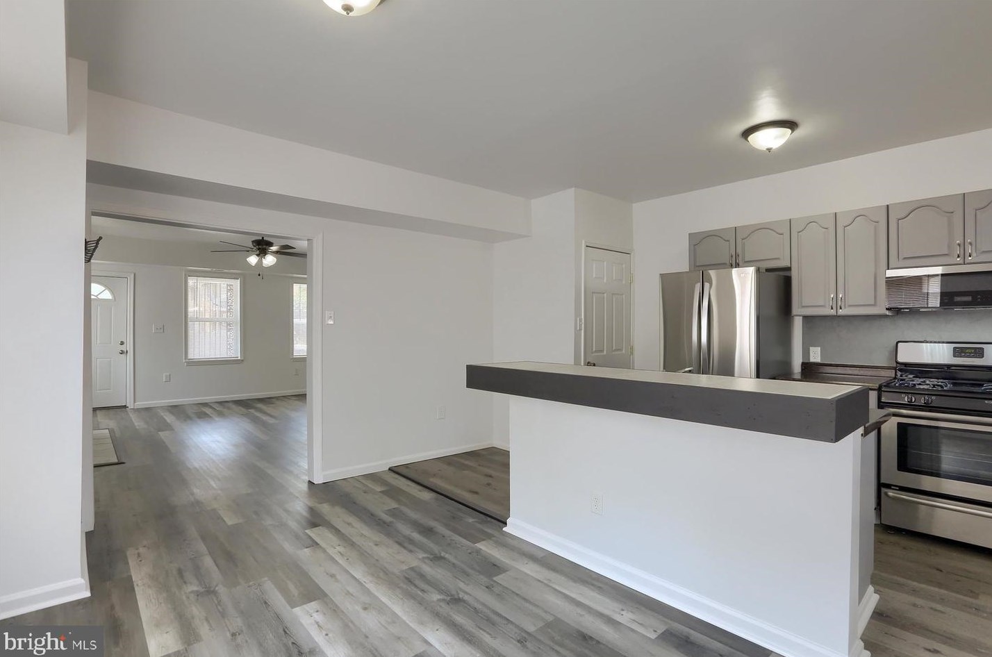 2305 Penn St, Harrisburg PA  17110-1046 exterior