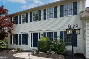 2125 Chatham Way, Harrisburg, PA 17110 - Photo 3