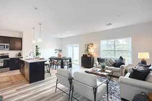 7855 Briarwood Dr, Harrisburg, PA 17112 - Photo 3