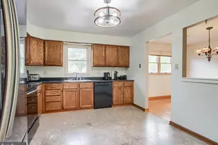 3810 Manor Dr, Harrisburg, PA 17110 - Photo 11