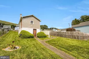 420 Walnut St, Lykens, PA 17048 - Photo 13