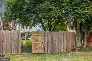 235 W 2nd St, Hummelstown, PA 17036 - Photo 33