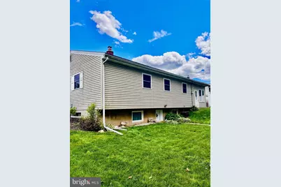 4 Greenwood Drive, Middletown, PA 17057 - Photo 3