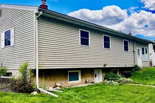 4 Greenwood Dr, Middletown, PA 17057 - Photo 3