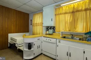 100 W Broad St, Elizabethville, PA 17023 - Photo 33