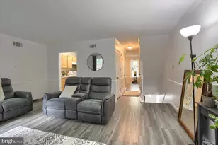 31 Fairfax Village S, Harrisburg, PA 17112 - Photo 5