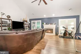 104 Cambridge Dr, Hershey, PA 17033 - Photo 5