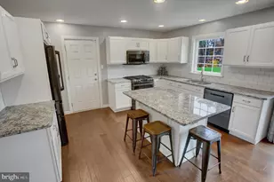 7091 Beaver Spring Rd, Harrisburg, PA 17111 - Photo 9