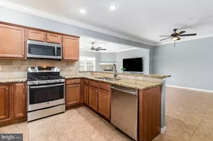 4545 Laurelwood Dr, Harrisburg, PA 17110 - Photo 11