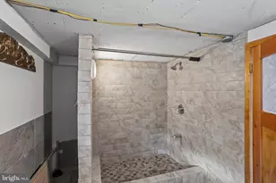 2313 Green St, Harrisburg, PA 17110 - Photo 33