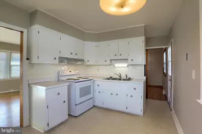 3240 Cloverfield Road, Harrisburg, PA 17109 - Photo 9