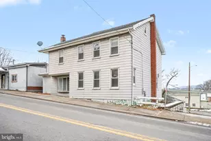 543 Market St, Millersburg, PA 17061 - Photo 3