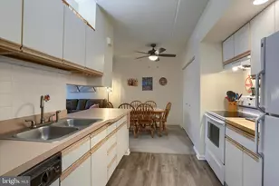 905 Cherrington Dr, Harrisburg, PA 17110 - Photo 13