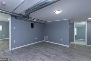 6303 Pine St, Harrisburg, PA 17112 - Photo 7