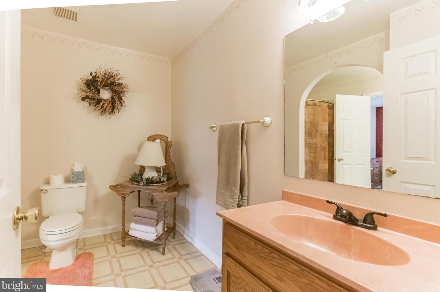 210 Moria Pl, Chester PA 19014-1264 exterior