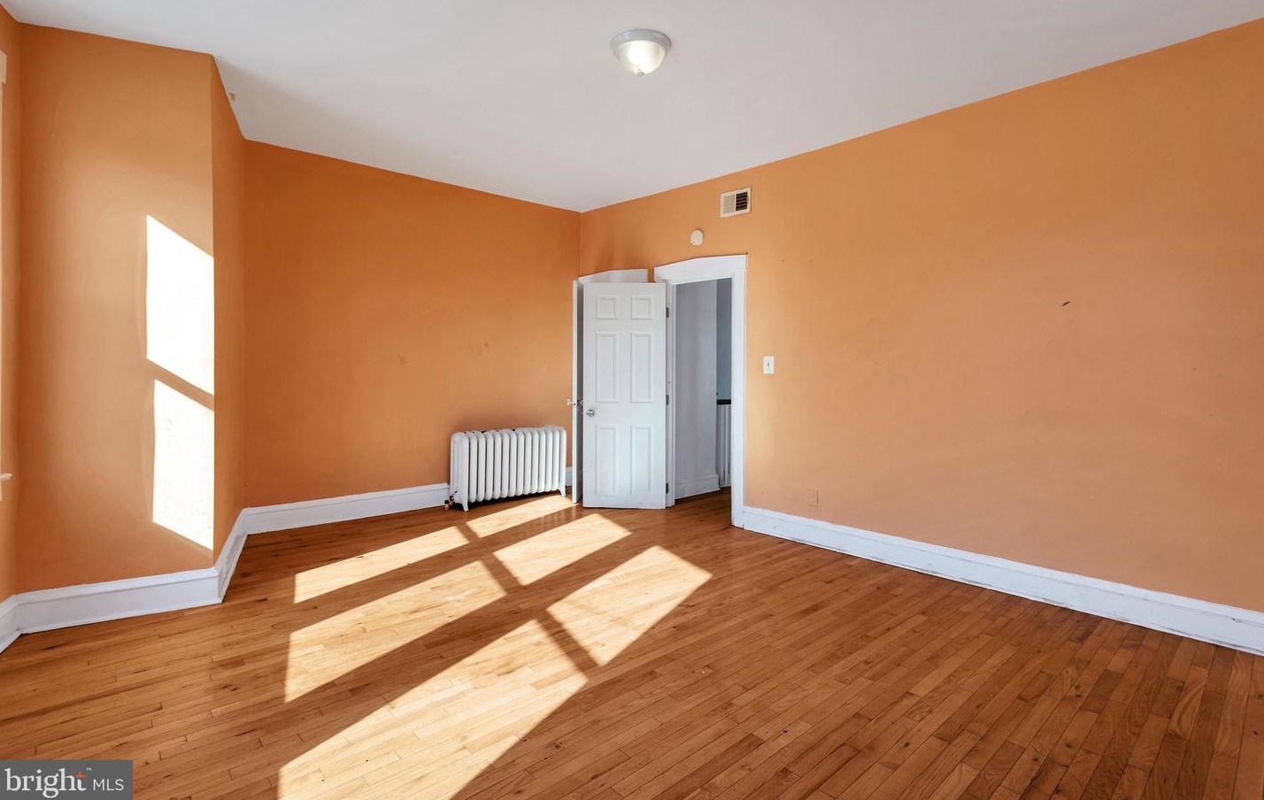 7125 Marshall Rd, Upper Darby PA  19082-4307 exterior