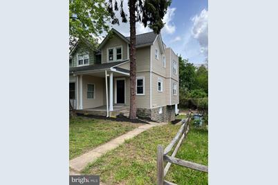 437 Cypress Street - Photo 1
