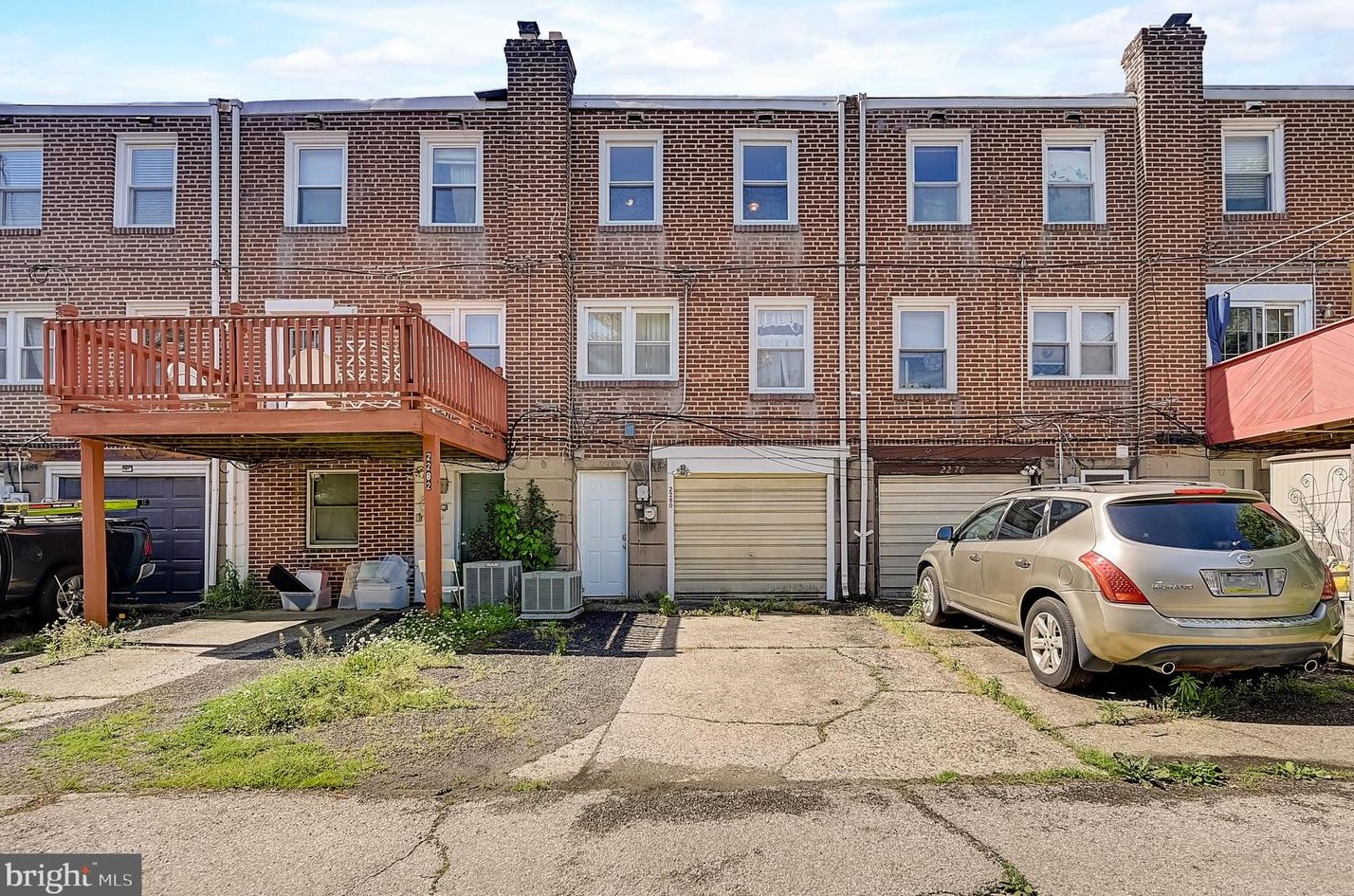 2280 Harwood Ave, Upper Darby PA 19082-5406 exterior