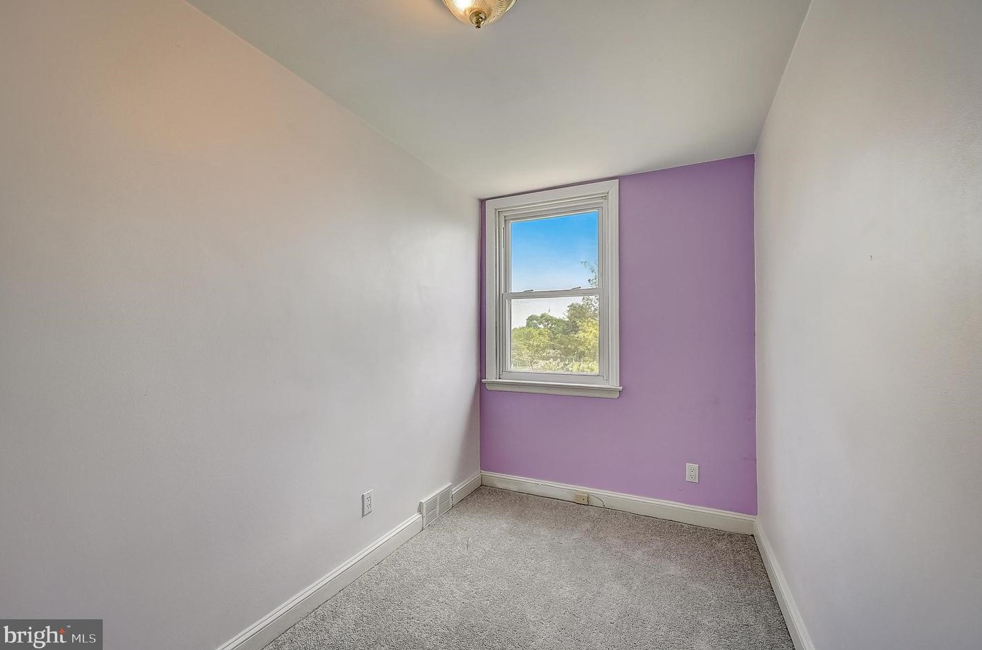 2280 Harwood Ave, Upper Darby PA 19082-5406 exterior