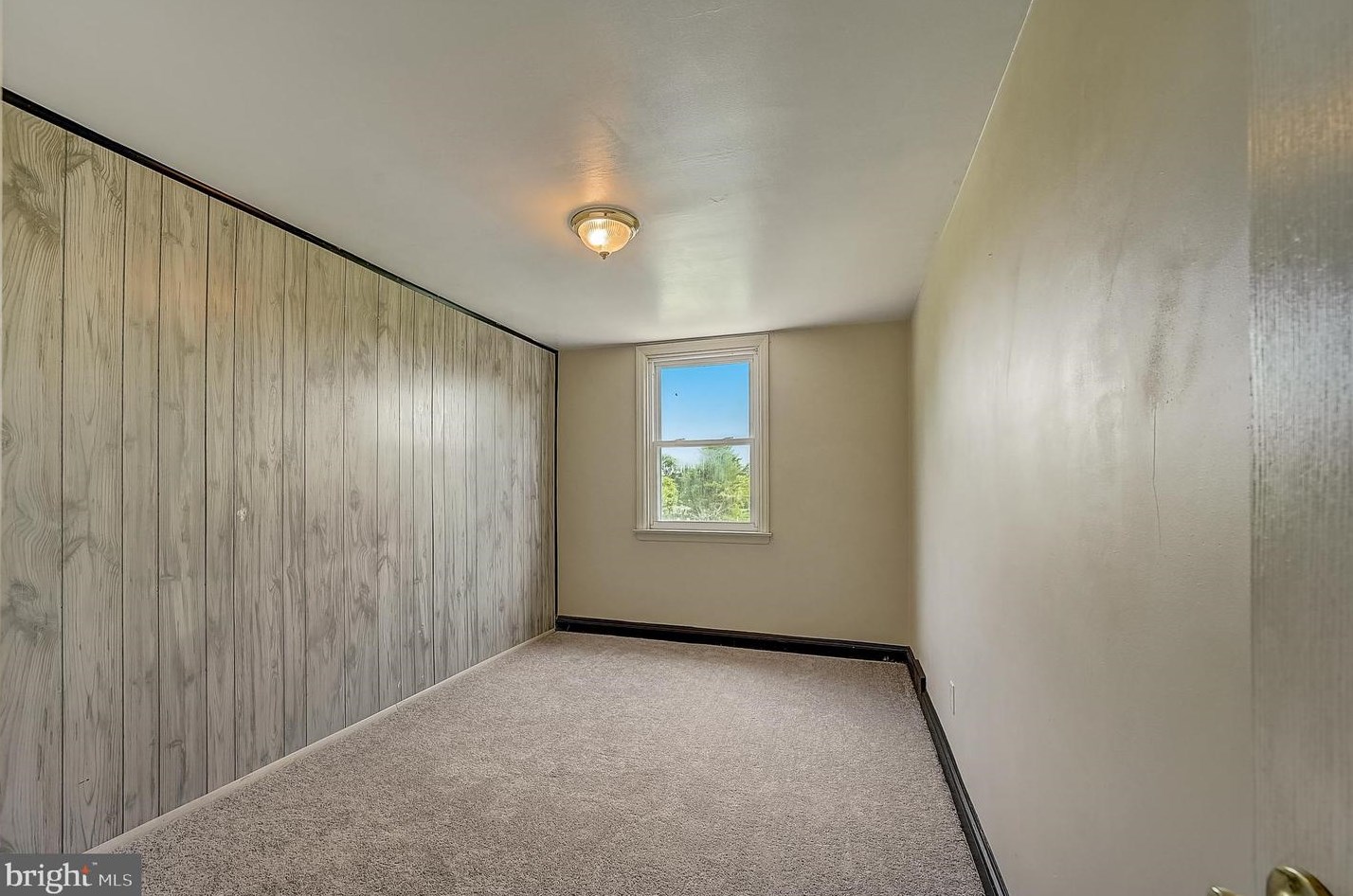 2280 Harwood Ave, Upper Darby PA 19082-5406 exterior