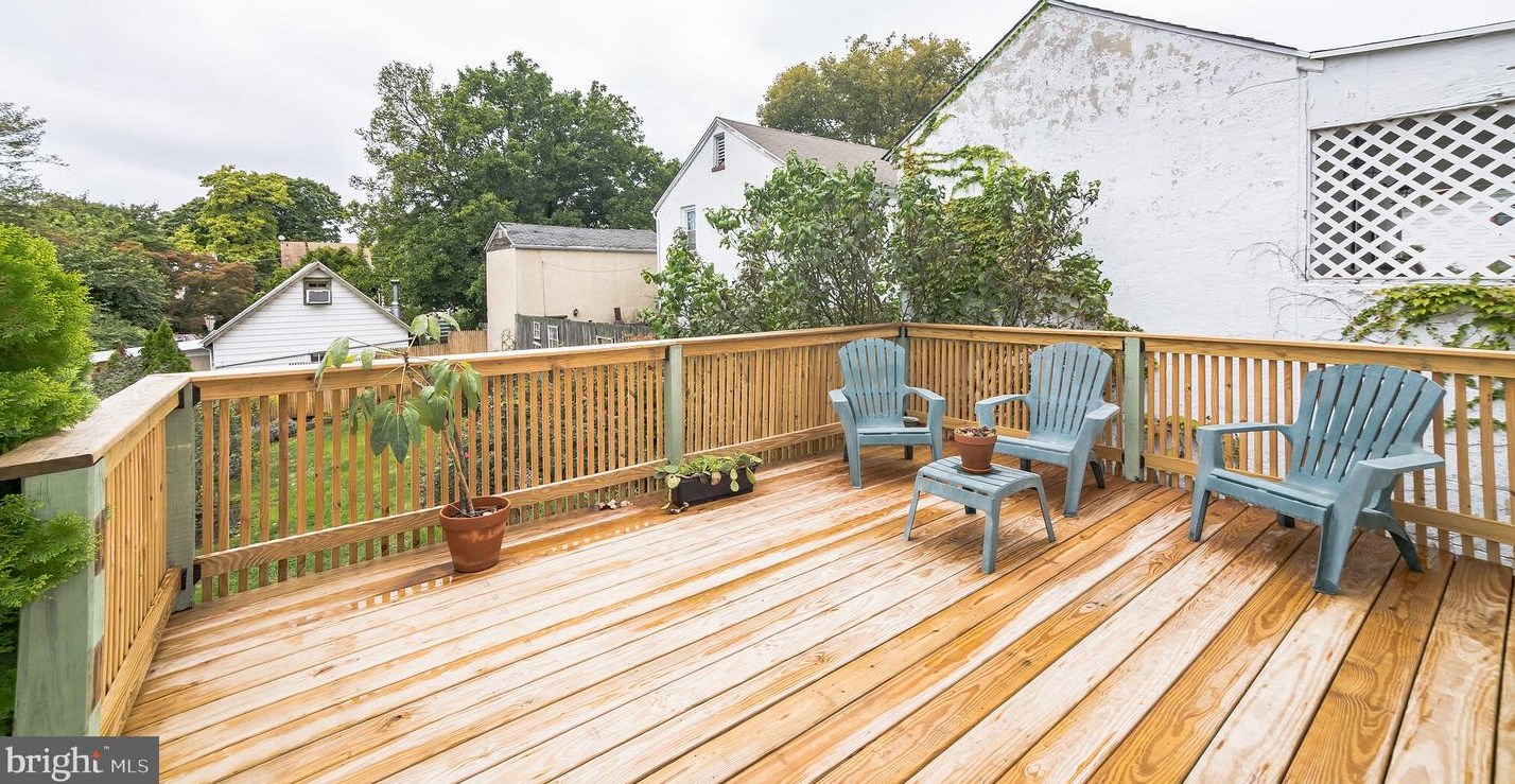 108 Lynn Blvd, Upper Darby PA 19082-1216 exterior